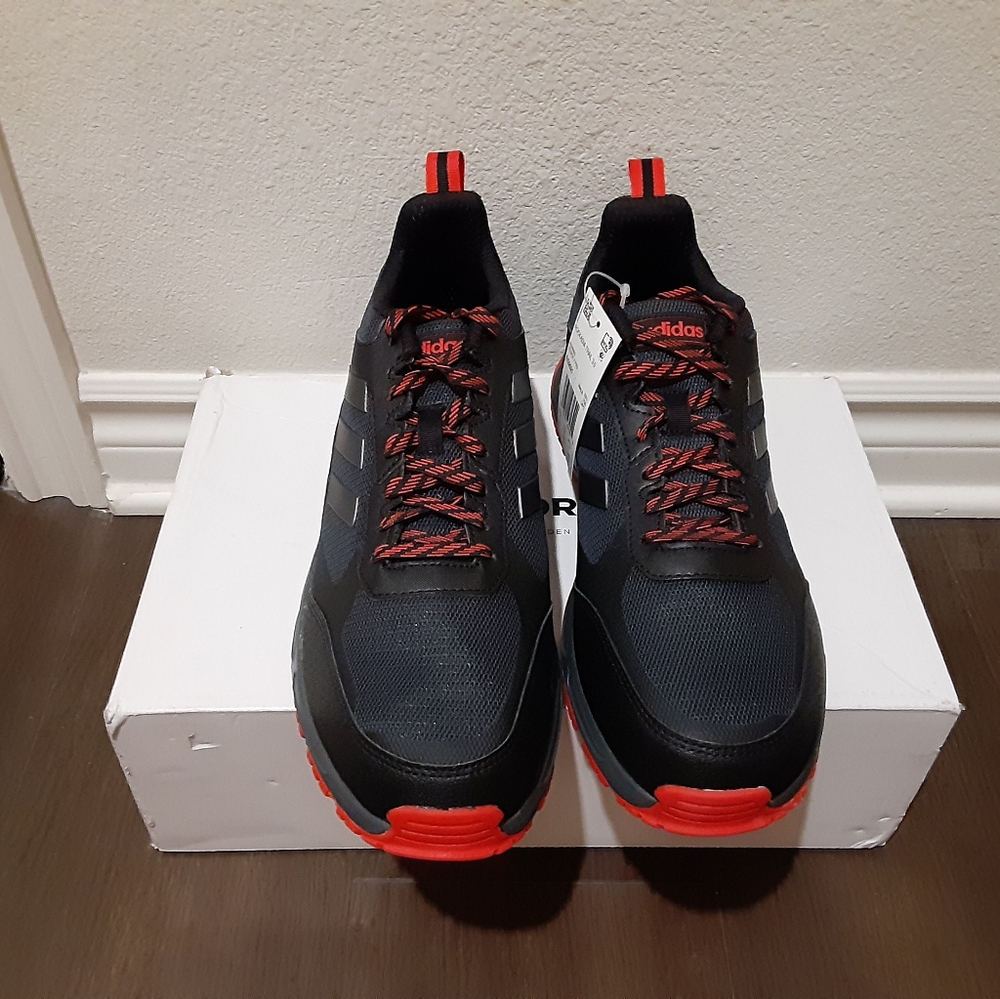 Adidas - Picture 2 of 4